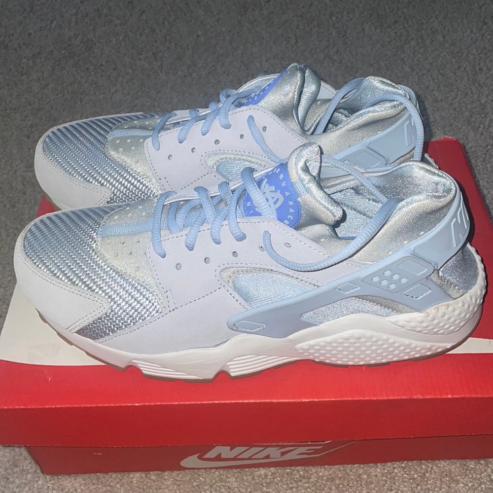 Women’s Huaraches size 12